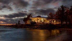 Modern Lakefront Cottage Design in Georgian Bay