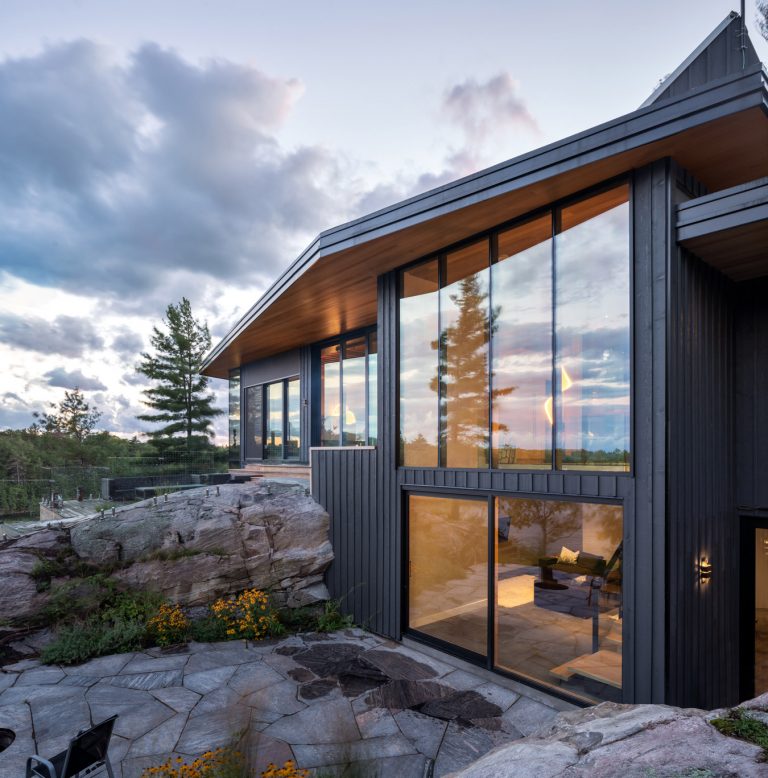 Deep Bay Cottage - Trevor McIvor Architect Inc.